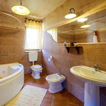 Casa Piccola Barbici With Pool In Porec, Istria Holiday home